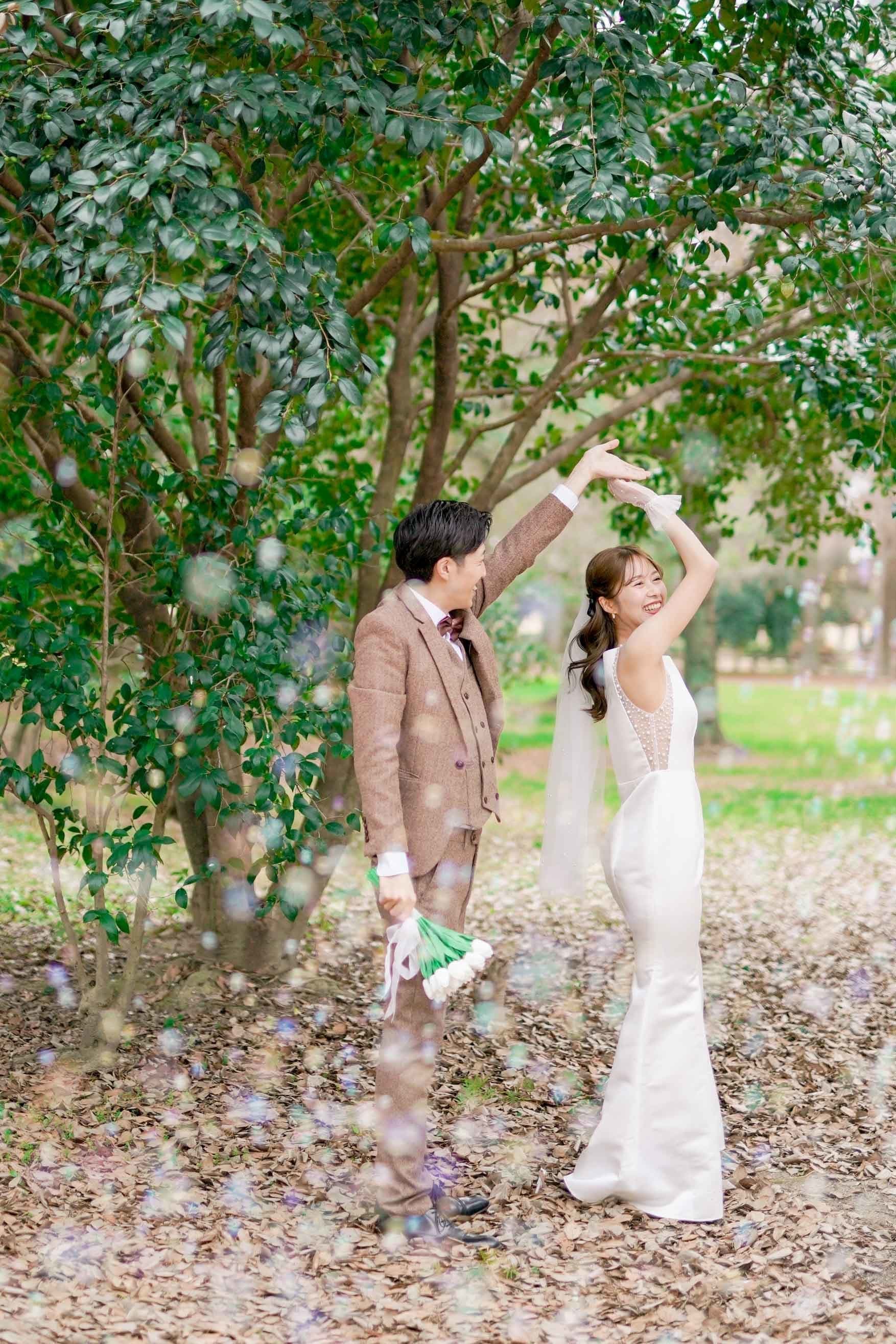 "名古屋 ロケーション前撮り ウェディングフォト 自然な笑顔"